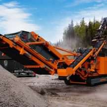 Rockster-R1100DS-impact-crusher-demolition-debris_01